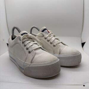 Tommy Hilfiger Woman’s Size 7.5 M Rawler Lace Up Sneakers White Thick Sole
